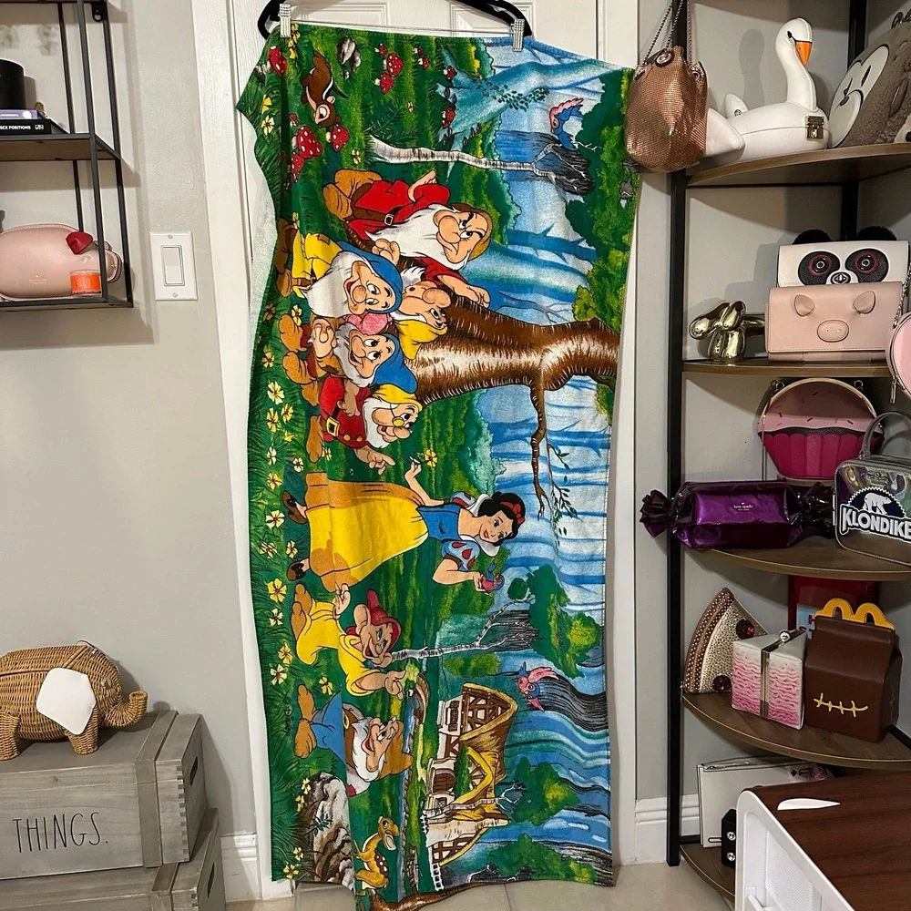 Vintage Disney Snow White Seven Dwarfs Beach Towel 100% Cotton NWOT